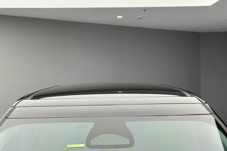 Used XPeng X9 2024 702 Ultra-Long Range Max Exterior 9