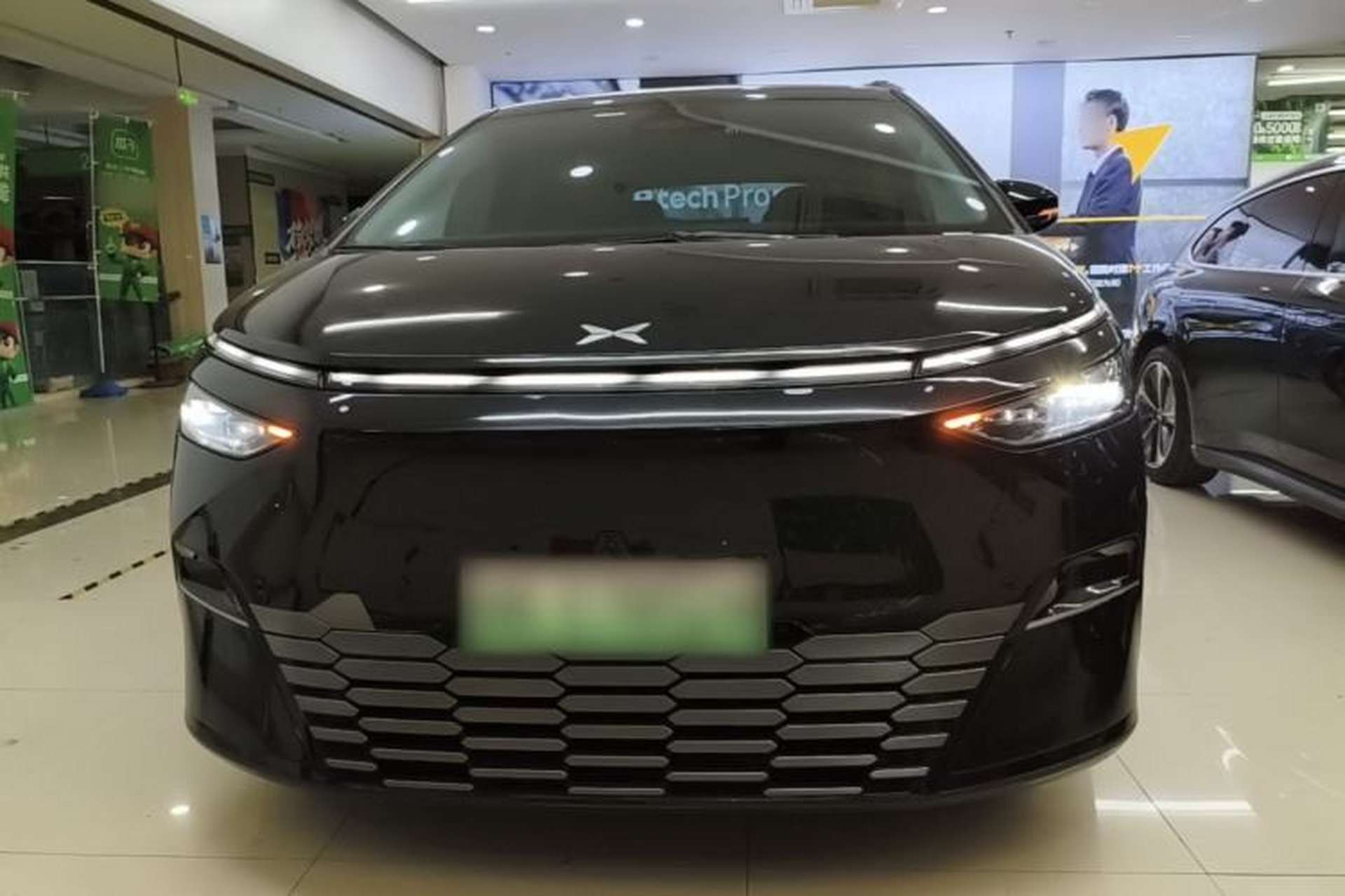 Used XPeng X9 2024 640 All-Wheel Drive High-Performance Max Front
