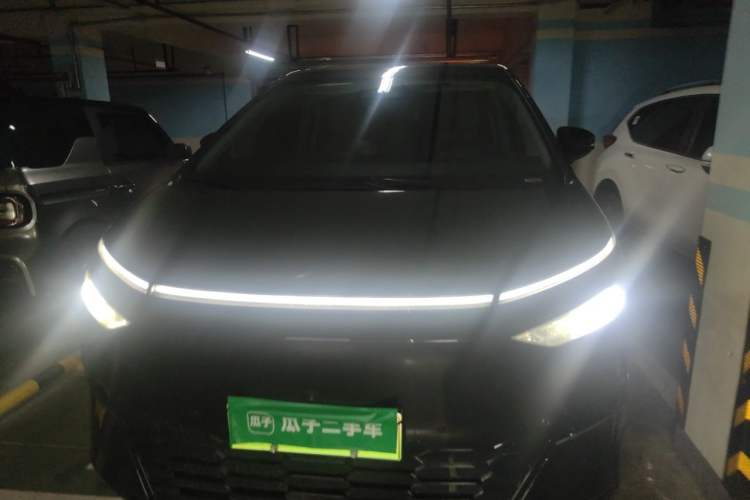 Used XPeng X9 2024 702 Ultra-Long Range Max Front