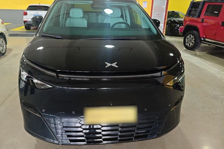 Used XPeng X9 2024 702 Ultra-Long Range Max Front