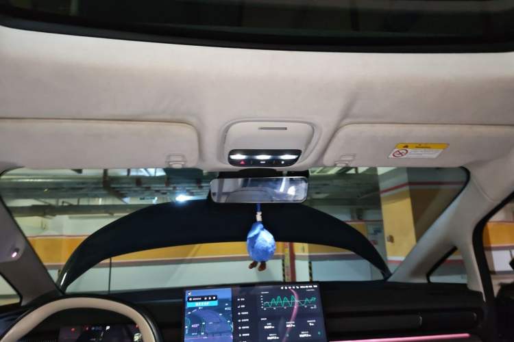 Used XPeng X9 2024 702 Ultra-Long Range Max Headliner