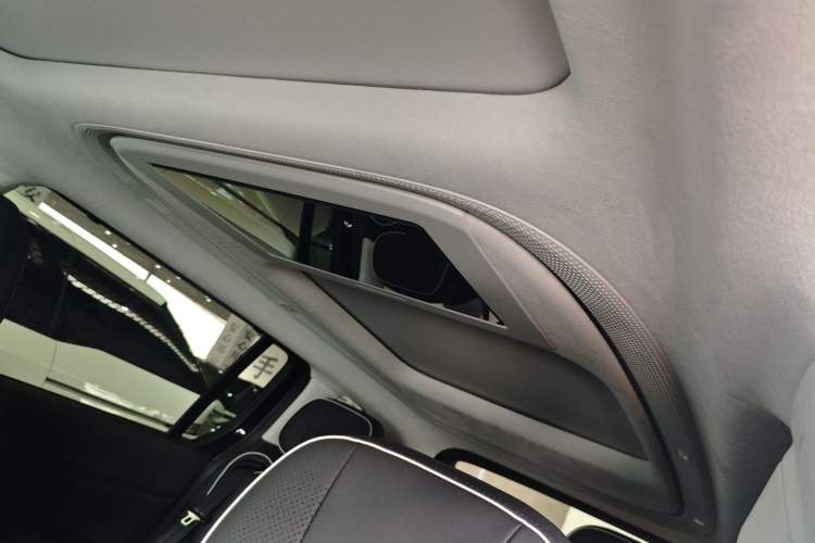 Used XPeng X9 2024 702 Ultra-Long Range Pro Headliner