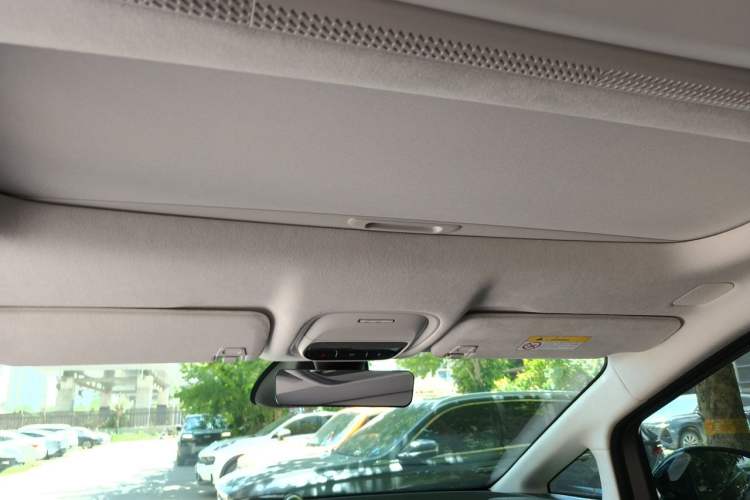 Used XPeng X9 2024 640 All-Wheel Drive High-Performance Max Headliner