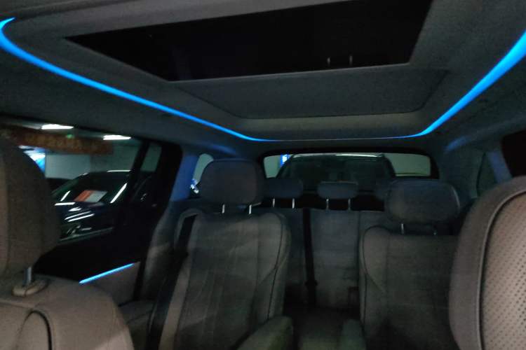 Used XPeng X9 2024 702 Ultra-Long Range Max Headliner