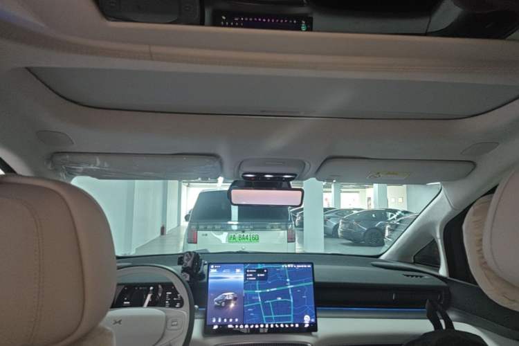 Used XPeng X9 2024 702 Ultra-Long Range Max Headliner