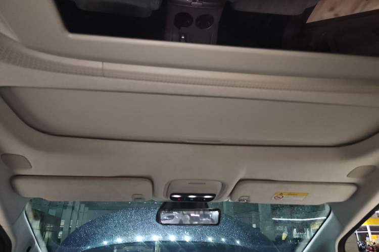 Used XPeng X9 2024 702 Ultra-Long Range Pro Headliner