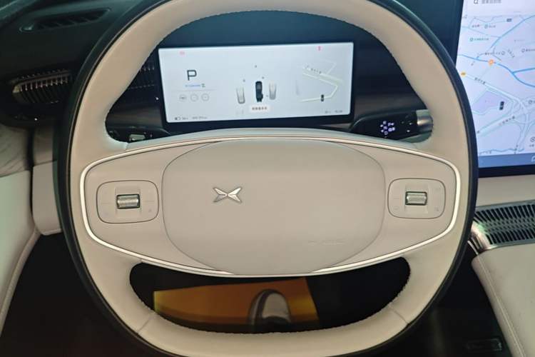 Used XPeng X9 2024 702 Ultra-Long Range Max Interior 1