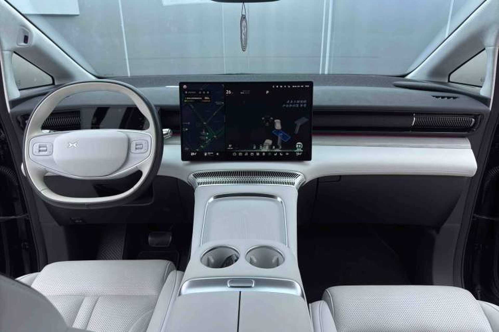 Used XPeng X9 2024 702 Ultra-Long Range Max Interior 4