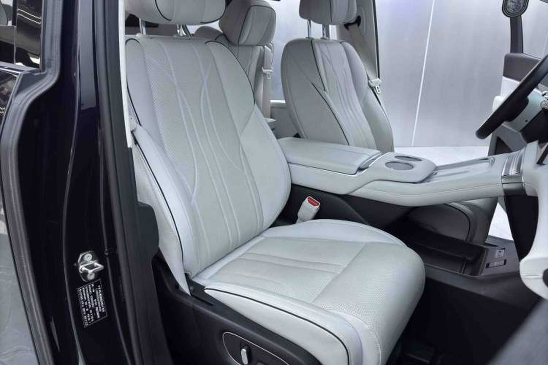 Used XPeng X9 2024 702 Ultra-Long Range Max Interior 6
