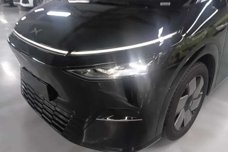 Used XPeng X9 2024 610 Long-Range Pro Left Front Headlight