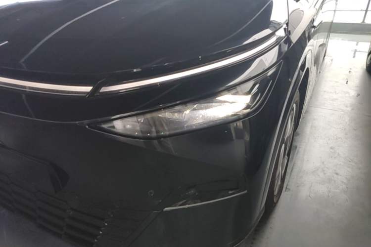 Used XPeng X9 2024 640 All-Wheel Drive High-Performance Max Left Front Headlight
