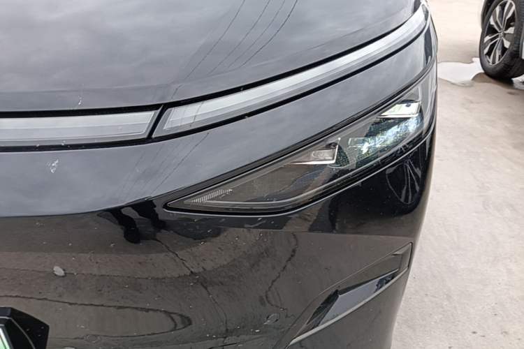 Used XPeng X9 2024 610 Long-Range Pro Left Front Headlight