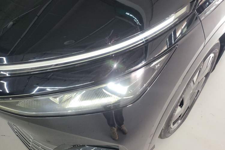 Used XPeng X9 2024 640 All-Wheel Drive High-Performance Max Left Front Headlight
