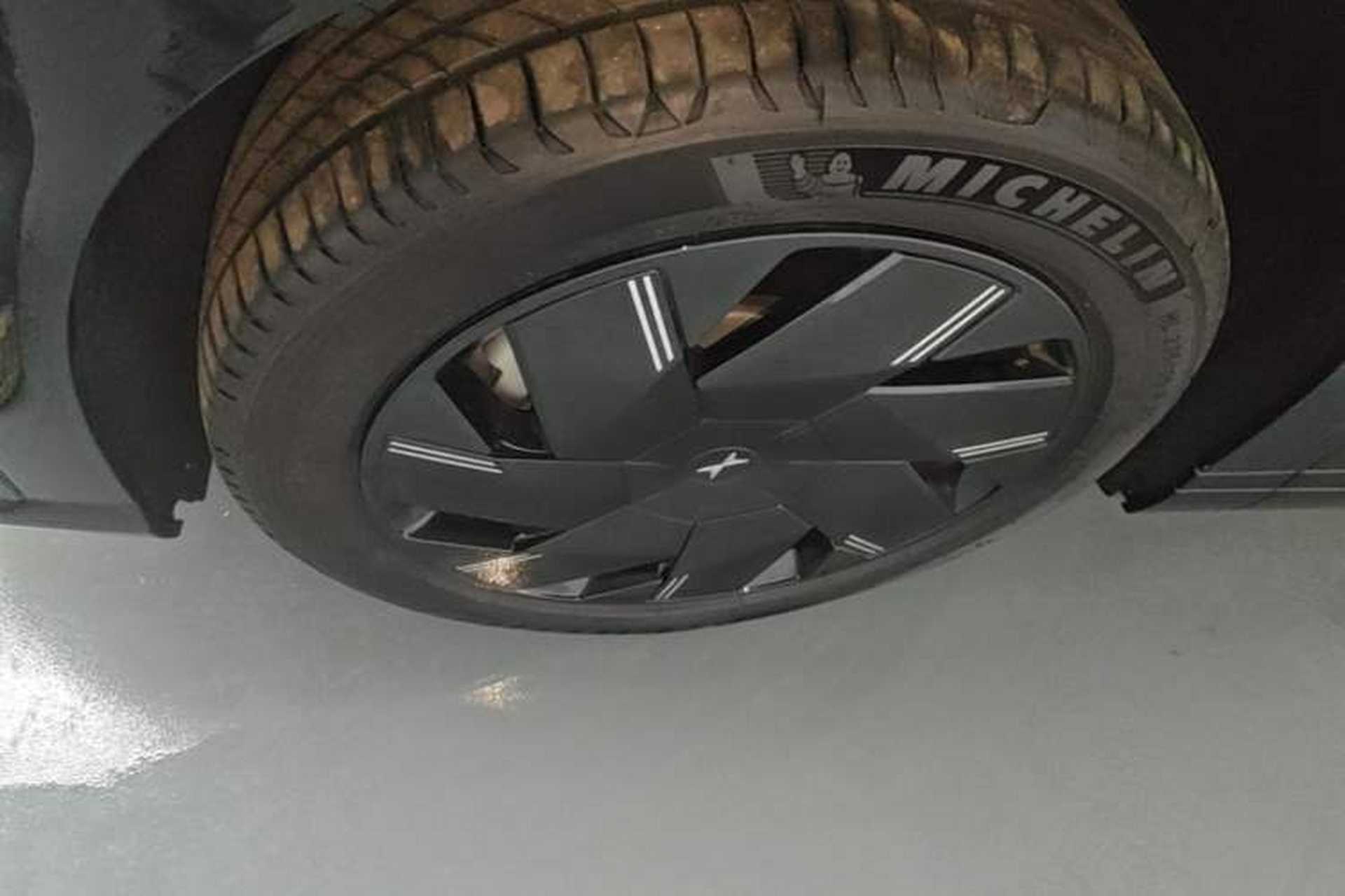 Used XPeng X9 2024 702 Ultra-Long Range Max Left Front Wheel Hub