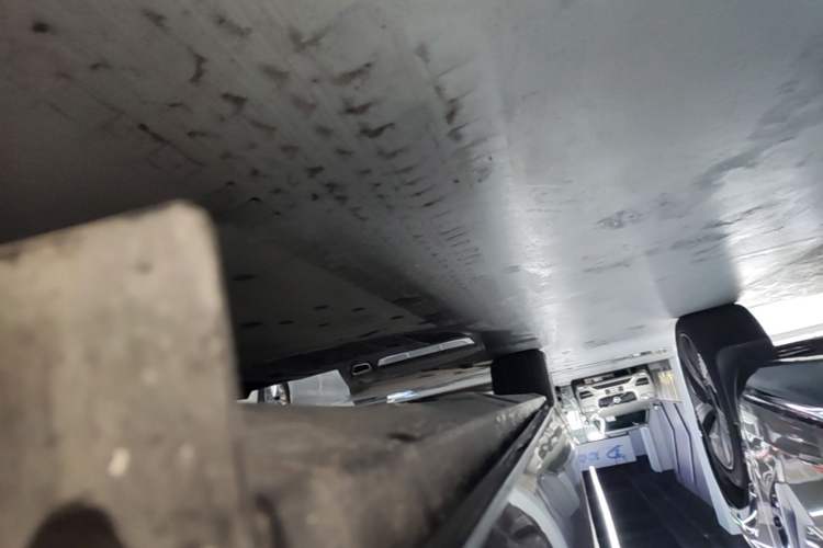 Used XPeng X9 2024 640 All-Wheel Drive High-Performance Max Left Side Sill