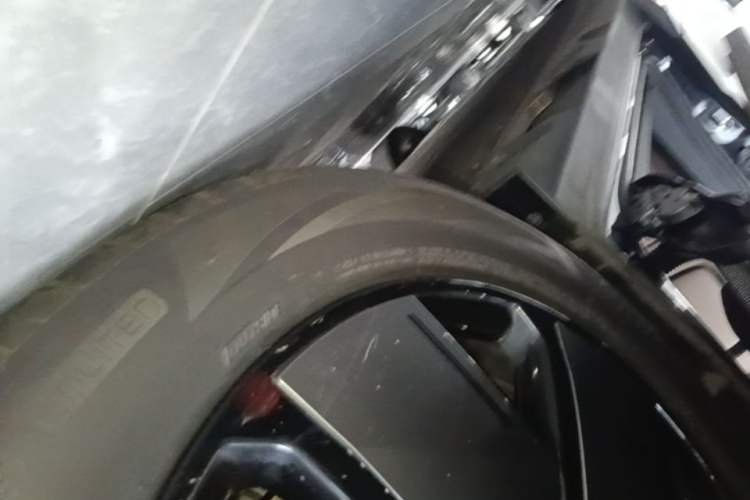 Used XPeng X9 2024 702 Ultra-Long Range Pro Left Side Sill