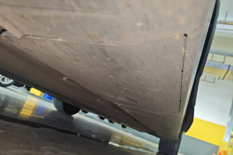 Used XPeng X9 2024 702 Ultra-Long Range Max Left Side Sill