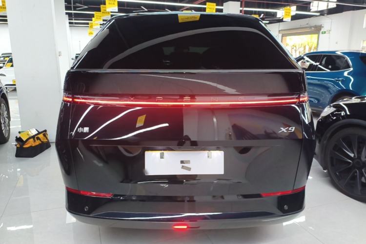 Used XPeng X9 2024 702 Ultra-Long Range Max Rear