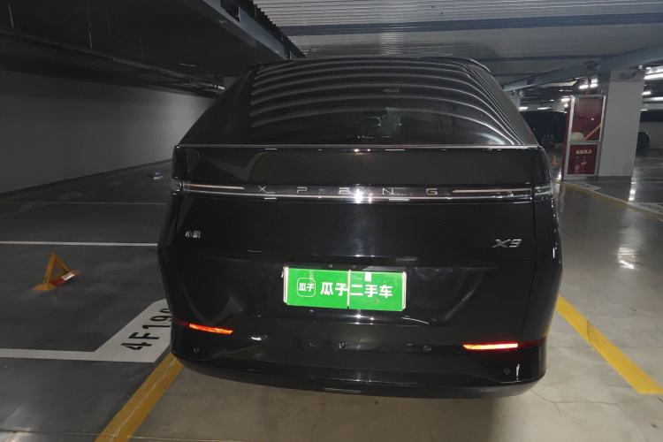 Used XPeng X9 2024 702 Ultra-Long Range Max Rear