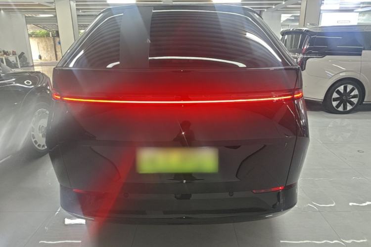 Used XPeng X9 2024 610 Long-Range Pro Rear