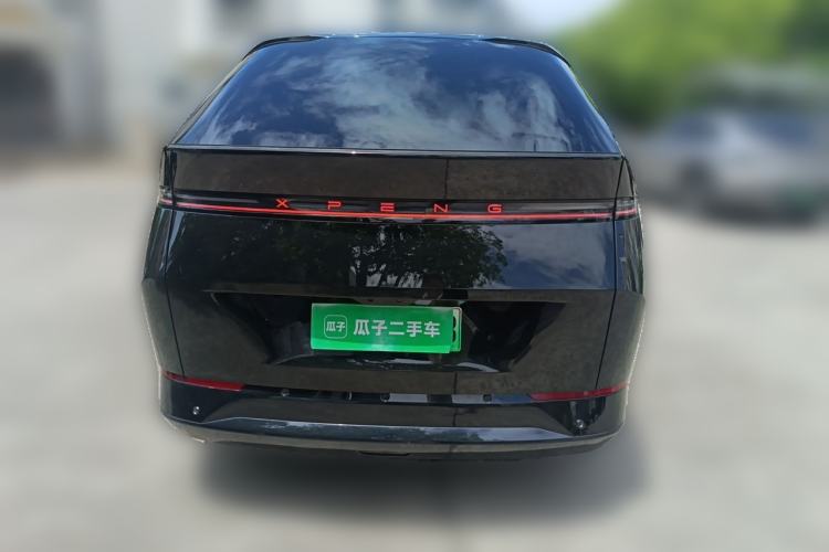 Used XPeng X9 2024 610 Long-Range Max Rear