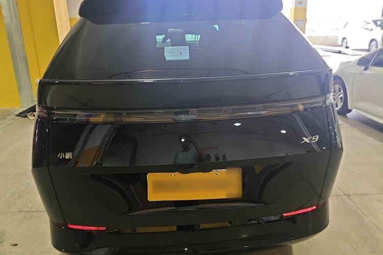 Used XPeng X9 2024 702 Ultra-Long Range Max Rear
