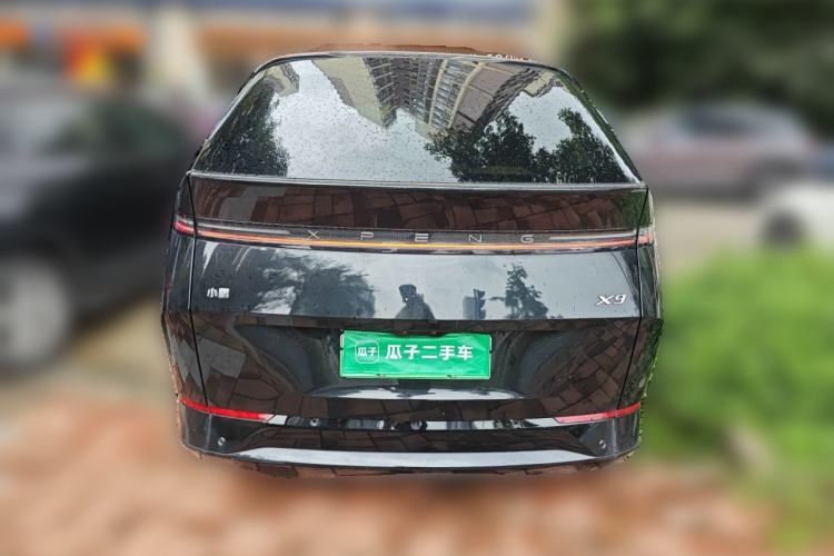 Used XPeng X9 2024 702 Ultra-Long Range Max Rear