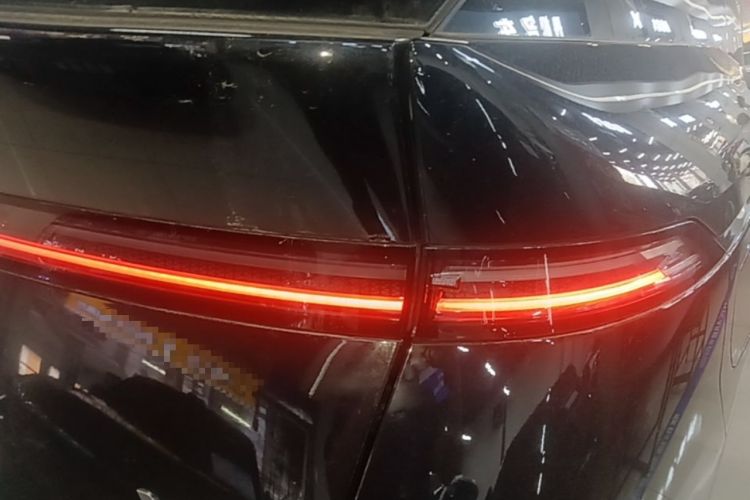 Used XPeng X9 2024 702 Ultra-Long Range Max Right Rear Taillight