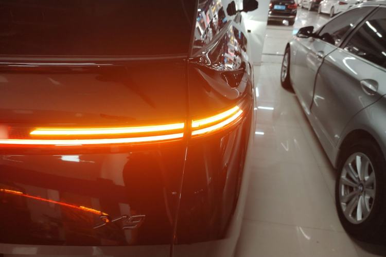 Used XPeng X9 2024 610 Long-Range Max Right Rear Taillight