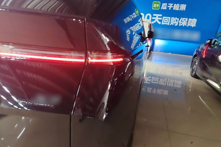 Used XPeng X9 2024 702 Ultra-Long Range Max Right Rear Taillight