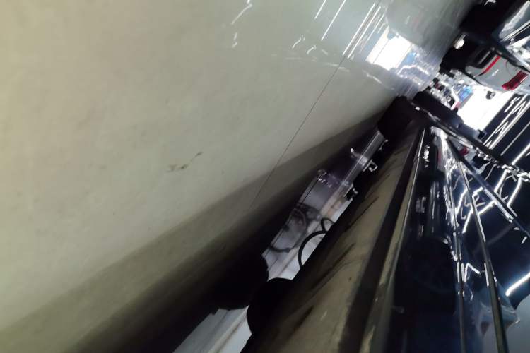 Used XPeng X9 2024 640 All-Wheel Drive High-Performance Max Right Side Sill