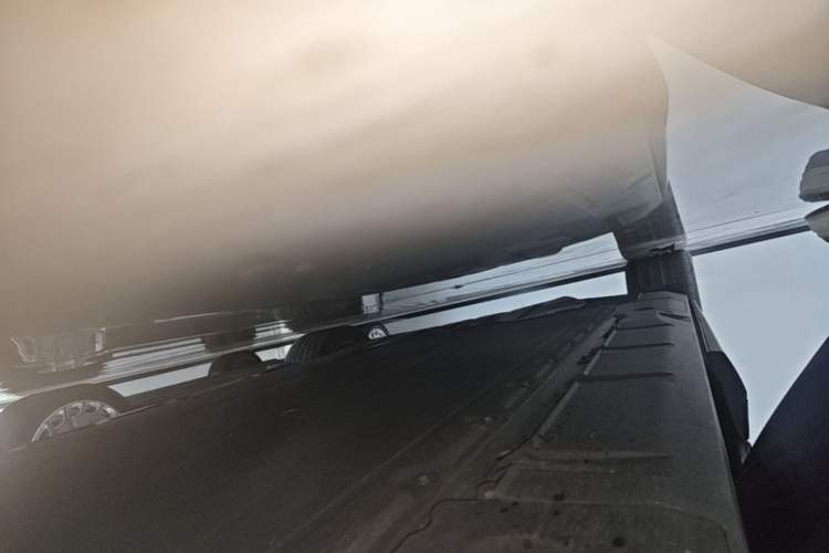 Used XPeng X9 2024 610 Long-Range Pro Right Side Sill
