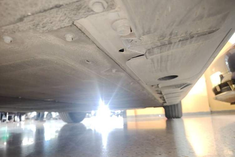 Used XPeng X9 2024 702 Ultra-Long Range Pro Right Side Sill