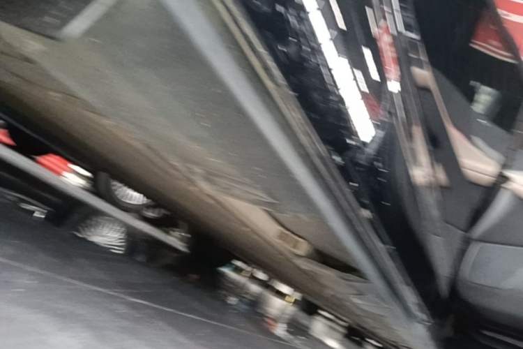 Used XPeng X9 2024 702 Ultra-Long Range Pro Right Side Sill