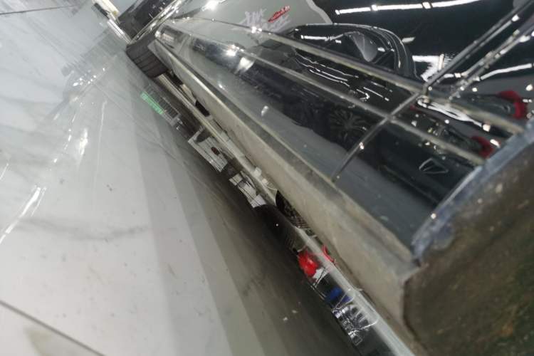 Used XPeng X9 2024 702 Ultra-Long Range Max Right Side Sill