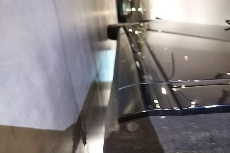 Used XPeng X9 2024 702 Ultra-Long Range Max Right Side Sill