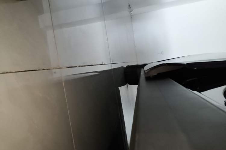 Used XPeng X9 2024 702 Ultra-Long Range Pro Right Side Sill