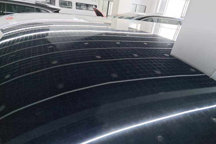 Used XPeng X9 2024 610 Long-Range Pro Roof