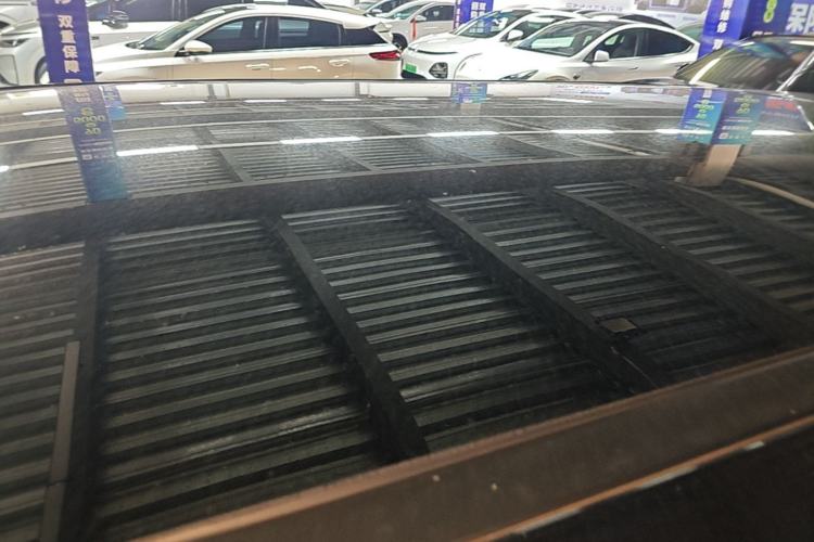 Used XPeng X9 2024 702 Ultra-Long Range Max Roof