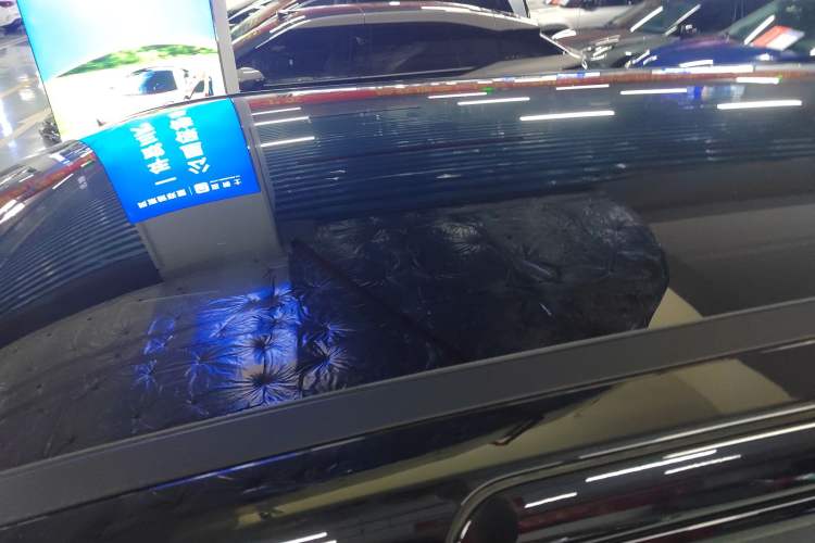 Used XPeng X9 2024 702 Ultra-Long Range Max Roof