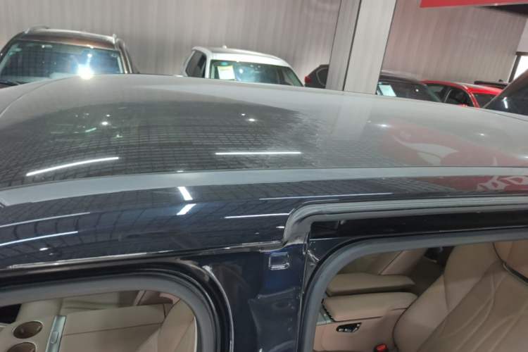 Used XPeng X9 2024 610 Long-Range Pro Roof