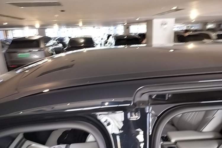 Used XPeng X9 2024 702 Ultra-Long Range Max Roof
