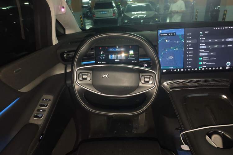 Used XPeng X9 2024 702 Ultra-Long Range Pro Steering Wheel