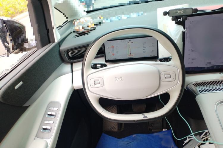 Used XPeng X9 2024 610 Long-Range Pro Steering Wheel