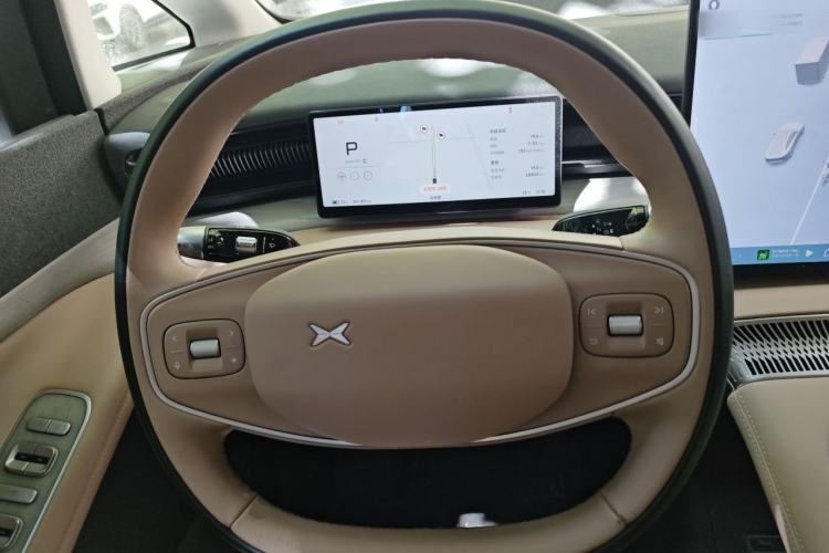 Used XPeng X9 2024 702 Ultra-Long Range Pro Steering Wheel