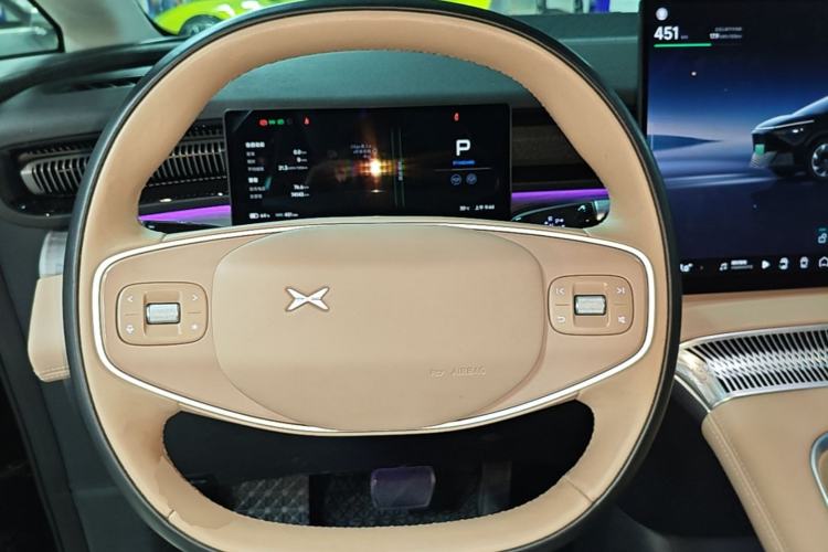 Used XPeng X9 2024 702 Ultra-Long Range Pro Steering Wheel