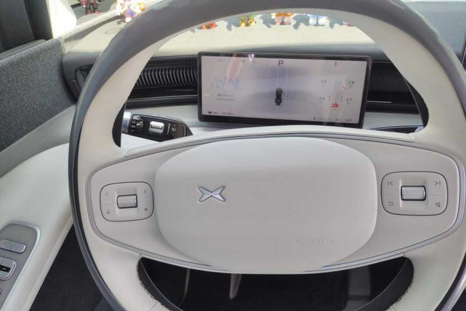 Used XPeng X9 2024 610 Long-Range Pro Steering Wheel