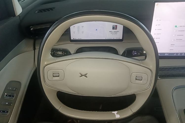 Used XPeng X9 2024 702 Ultra-Long Range Max Steering Wheel