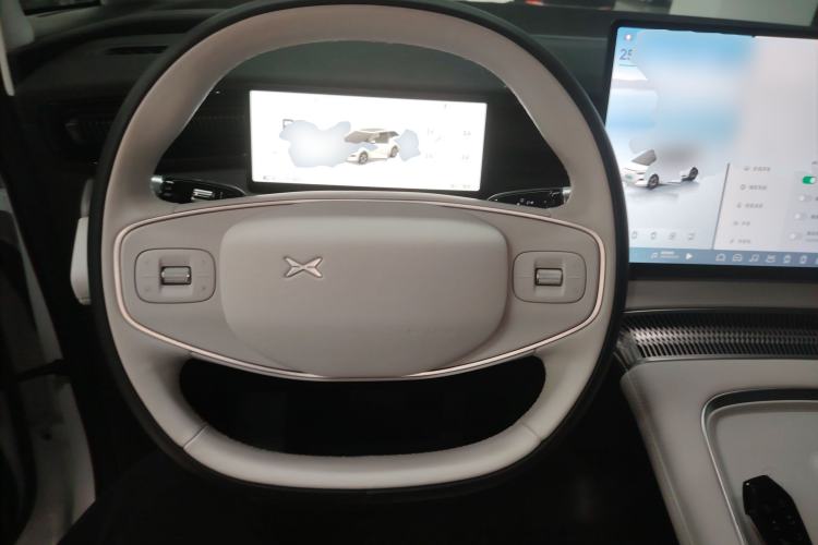 Used XPeng X9 2024 610 Long-Range Max Steering Wheel