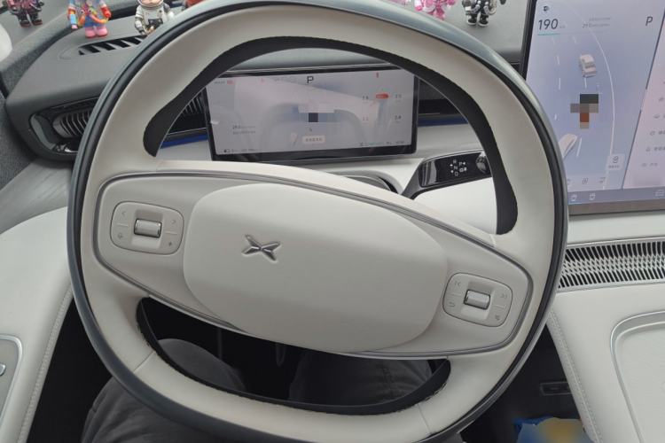 Used XPeng X9 2024 610 Long-Range Pro Steering Wheel